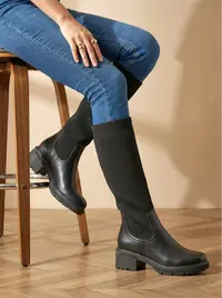 جزمة نسائية سوداء من الجلد 1