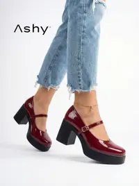 حذاء نسائي لامع بكعب عريض 1