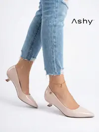 حذاء لامع بكعب صغير 1