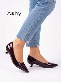 حذاء لامع بكعب صغير 5